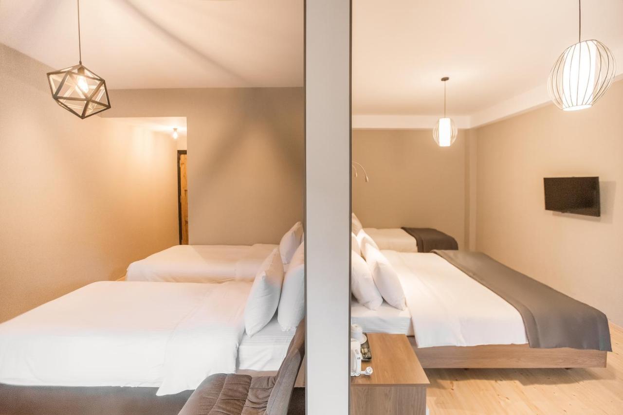 Hotel Stancia Kazbegi - City Center Екстер'єр фото