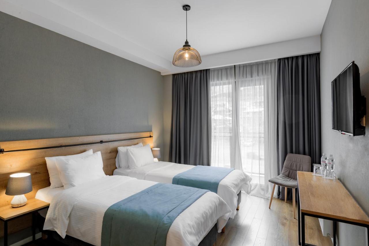 Hotel Stancia Kazbegi - City Center Екстер'єр фото