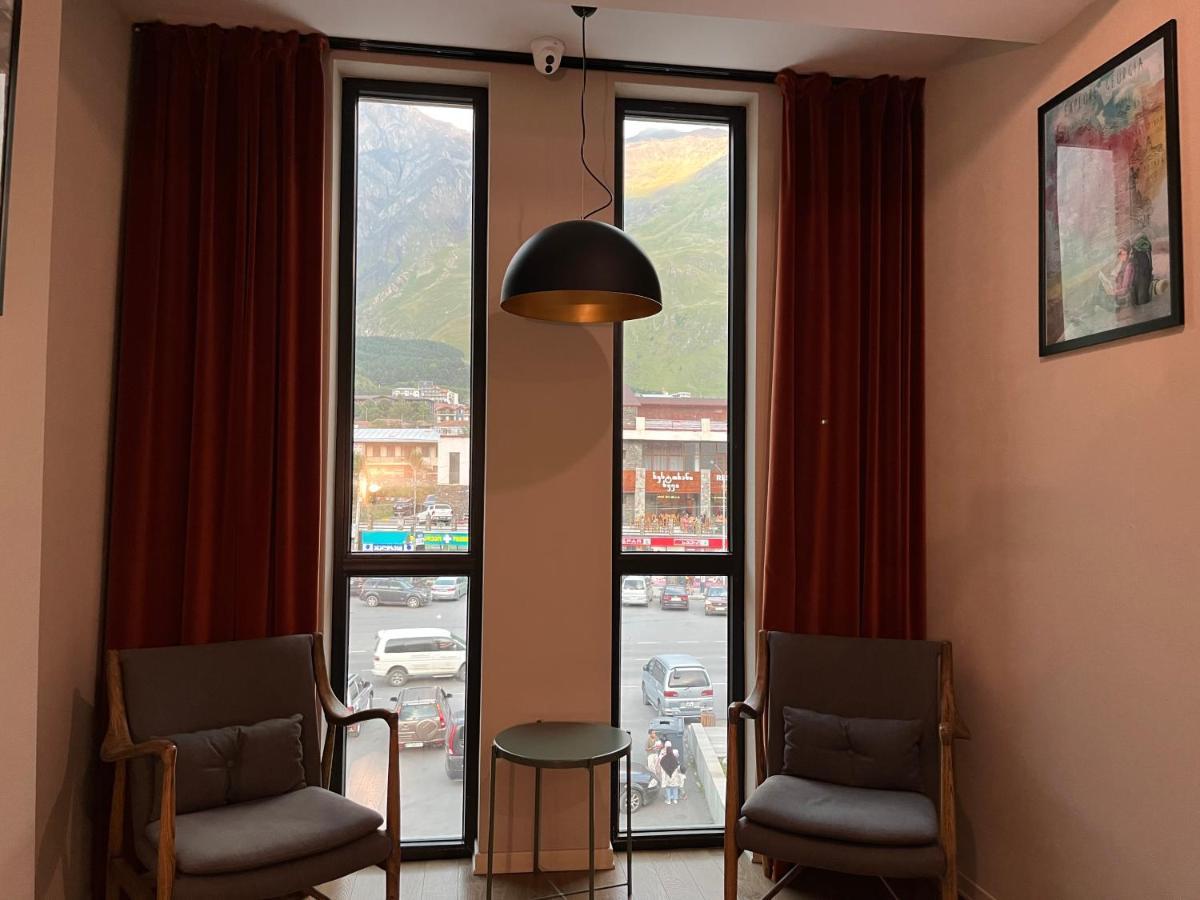 Hotel Stancia Kazbegi - City Center Екстер'єр фото